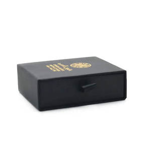 Emballage de boîte de parfum en papier élégant imprimé avec logo personnalisé boîte de parfum blanche à couvercle supérieur magnétique avec bouteille - Product Image 4