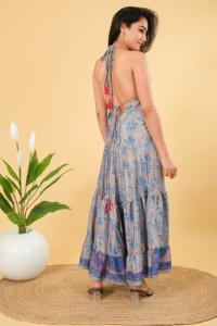 ชุดเดรสยาวทรงเอไลน์แบบเปิดหลัง ผ้าไหมสไตล์โบฮีเมียน คอ halter  ไม่มีแขน เหมาะสำหรับงานทางการในฤดูร้อน - Product Image 6