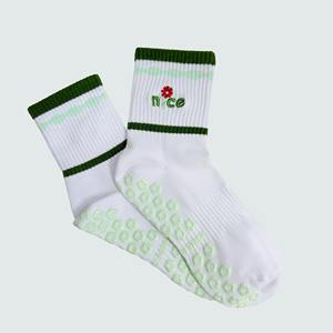 Custom High Quality Women <b>Pilates</b> <b>Socks</b> Logo Embroidery Anti-slip Grip <b>Socks</b> Premium Cotton <b>Pilates</b> <b>Reformer</b> Active Wear - Product Image 4
