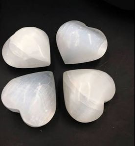 Wholesale Best Quality Selenite Gemstone Hearts Good Quality Agate Crystal Hearts Carved Technique Semi-Precious <b>Stone</b> <b>Crafts</b> - Product Image 3