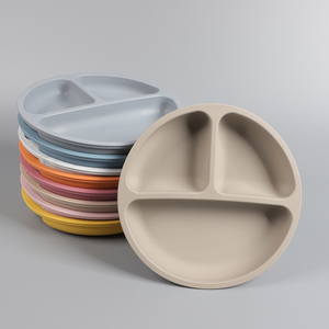 Produits en silicone personnalisés Eversoul, compatibles micro-ondes et lave-vaisselle, assiettes rondes à ventouses pour tout-petits, assiettes divisées en silicone pour bébé - Product Image 1