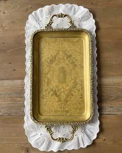 ถาดโลหะสลักสำหรับงานทางศาสนาของครอบครัวแบบดั้งเดิมของตกแต่งงานแต่งงานของตกแต่ง Pooja หรือของขวัญในเทศกาล - Product Image 4