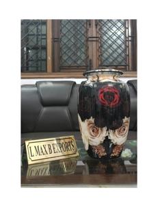 Nouvelle urne de crémation en métal de belle conception la plus vendue avec des couleurs et des tailles personnalisées pour les cendres humaines - Product Image 2