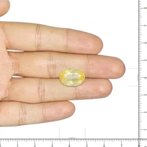 พลอยเพอริดอทเหลืองธรรมชาติทรงเหลี่ยม (พุทธราช) - 11.17 กะรัต พลอยเม็ดเดี่ยวทรงเหลี่ยมมรกต - Product Image 3