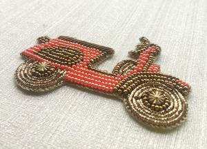 Porte-clés en alliage fait main, broderie perlée, charme multicolore, écologique, dernier design tendance, nouveau design, mariages, élégant - Product Image 3