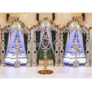 Escenario de recepción elegante para bodas tradicionales, pilares de boda elegantes blancos, configuración de escenario, decoración de escenario de boda Sur exclusiva - Product Image 1