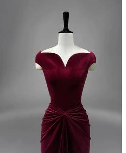 Robe de soirée maxi rouge moulante pour femmes, silhouette droite sexy, fête de fête, anniversaire, célébrations, taille naturelle, écologique - Product Image 1