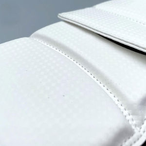 Protège-tibias en cuir unisexe de haute qualité pour le karaté et le kick-boxing – Équipement de protection du cou-de-pied en gros pour hommes et femmes dans le secteur des arts martiaux - Product Image 4