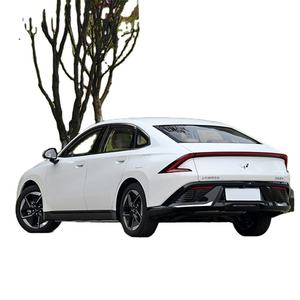 Berline hybride rechargeable 2025-2026 1.5L 106CV 70KM Autonomie PHEV Transmission E-CVT Véhicule de taille moyenne Blanc - Product Image 5