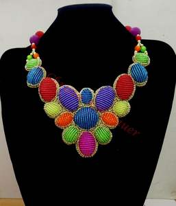 Collier de perles brodées de style ethnique vintage, motif de paix, cadeau de fête pour femmes - Product Image 3