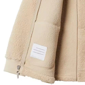 แจ็กเก็ตขนแกะ Sherpa ผู้ชายคอตั้งกันน้ำระบายอากาศได้พรีเมี่ยมสัมผัสนุ่มภายในผ้าแคนวาสสำหรับการเดินทางใส่ทำงาน - Product Image 3