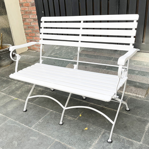 Silla de Jardín Plegable Doble de Madera de Melaleuca REFORD GBD008 con Estructura de Hierro Pintado de Blanco - Product Image 3