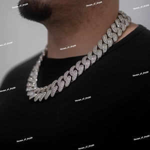 Collar Cubano de Plata de Lujo con Incrustaciones de Diamantes, Estilo Hip Hop, Cadena con Brillo Premium, Joyería de Estilo Urbano - Product Image 2