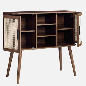 Aparador de comedor elegante con acabado de nogal de madera maciza de Berlín - Product Image 3