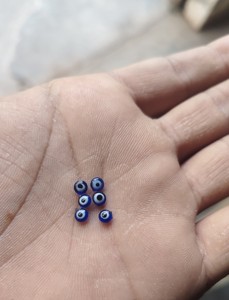 Perles de verre sur mesure de couleurs assorties pouvant être utilisées comme pendentifs par des créateurs de bijoux pour la revente - Product Image 2