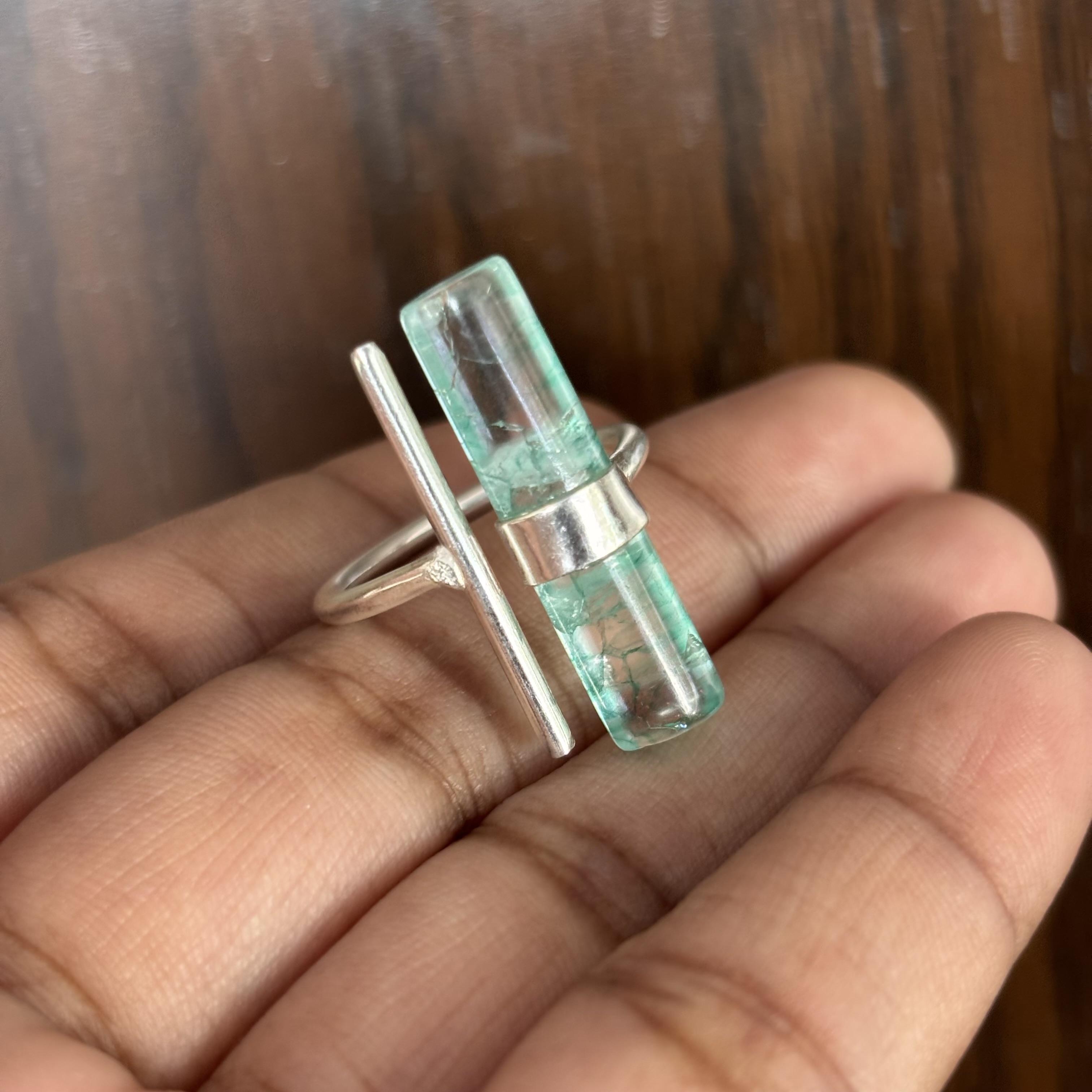 สีเขียว