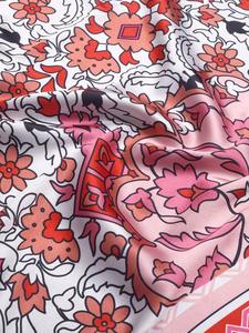 Tissu d'écharpe en satin imprimé personnalisé de haute qualité avec étiquetage privé pour les campagnes marketing et les cadeaux d'affaires - Product Image 5