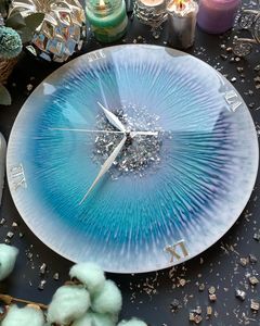 Horloges murales en résine époxy faites à la main pour espaces exquis Cadeau de décoration unique pour la maison Horloge murale époxy océan par Antique Crea - Product Image 3