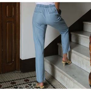 Mandy Elastic Pantalons et Pantalons pour femmes pour TENCEL DENIM ACID - Product Image 2