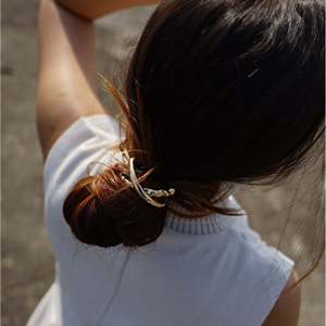 วินเทจ สวีท ครอสเซด ฟอร์ โพนี่ คัฟ - Product Image 1