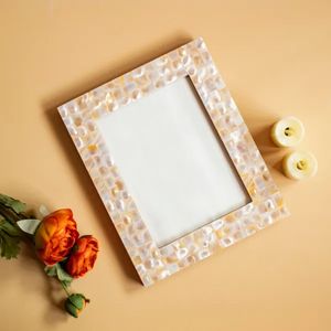 Marco de fotos de nácar hecho a mano único, chipset de logotipo personalizable pegado para encanto artesanal - Product Image 5