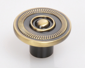 Vente en gros nouveau design de bouton de porte et poignée de tiroir en laiton pour meubles de garde-robe de cuisine, de bureau à domicile, fournisseur OEM ODM Inde - Product Image 2