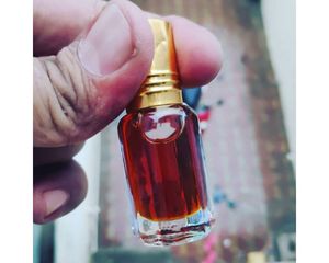Aceite Oud puro ampliamente demandado de aceite Oud de alto grado de La India - Product Image 5