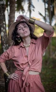 All Is Love Boho Jupe 100% coton biologique respirant teint uni avec poches hautes fentes Taille naturelle Disponible en rose - Product Image 3