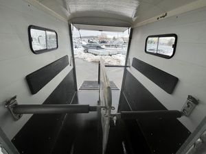 Remorque pour bétail à vendre avec engrenages et moteur, pour chargeuse compacte haute productivité - Product Image 6