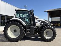 Livraison gratuite Valtra T215 215 HP (158 kW) 7,3 tonnes 4 roues motrices Tracteur utilitaire lourd homologué EPA/CE