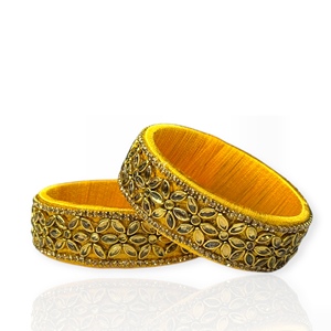 Ensemble de bracelets en métal à motif de fil jaune, très vendu, tendance, bordure de perles, plaqué or, pour mariage, vêtements de fête, prix de gros - Product Image 1