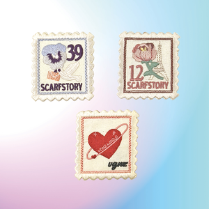 Patch brodé thermocollant carré style timbre vintage pour vêtements, sacs et chapeaux - Product Image 1