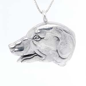Pendentif tête de chien - Product Image 1