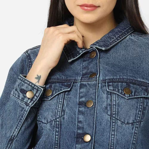Logo personnalisé imprimé look élégant veste en jean pour femmes manches longues poche style nouvelle tendance porter veste en jean pour femmes - Product Image 4