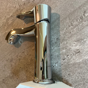 Robinet de lavabo monocommande chromé Nobili Sofi, mitigeur de salle de bain classique avec cartouche en céramique et aérateur anti-calcaire - Product Image 4