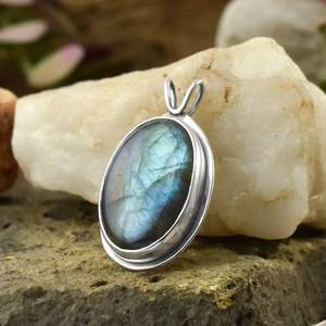 Pendentif en labradorite naturelle, pierre précieuse, argent sterling 925, bijoux faits à la main, cadeau d'anniversaire pour femmes et enfants, certifié IGI - Product Image 3