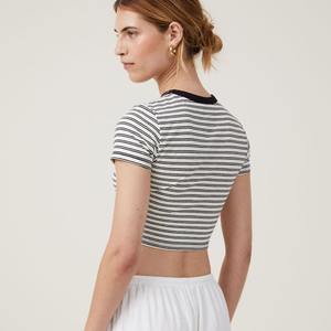 Las últimas mujeres impresas rayas Slim Fit Crop Top mujeres cuello redondo manga corta recortada camisetas marca Crop Tops - Product Image 2