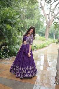 À la mode violet pur Chinnon Lehenga Choli & Koti avec de riches paillettes brodées Work Party Wear Lehenga Choli - Product Image 3