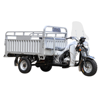 Nouveau modèle 2026 de tricycle motorisé à essence à carrosserie ouverte, avec pare-brise, robuste, pour le transport de passagers et de marchandises, destiné à l'exportation chinoise