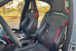 BMW M3 CS 2024 Usado en Buenas Condiciones, Motor de 6 Cilindros y Doble Turbo - Product Image 4
