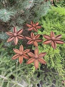 เสาโลหะสำหรับสวนกลางแจ้งที่ทาสีด้วยมือเพื่อเพิ่มความงดงามทางศิลปะและอุปนิสัยให้กับสวนและทิวทัศน์ - Product Image 6