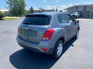 2020 Chevrolet Trax AWD LS 4dr Crossover prix de gros voitures d'occasion à vendre - Product Image 4