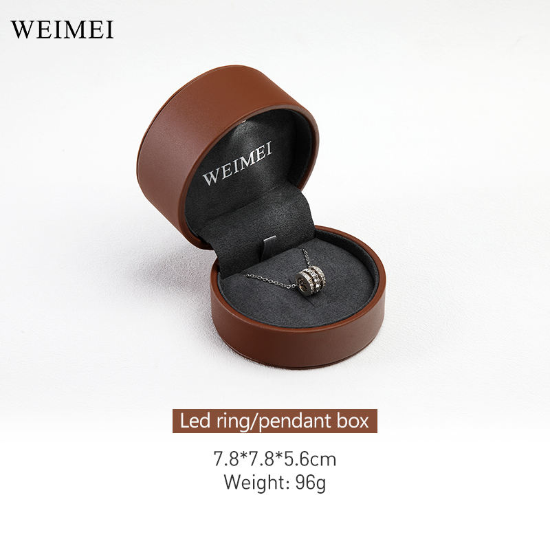 สีน้ำตาล