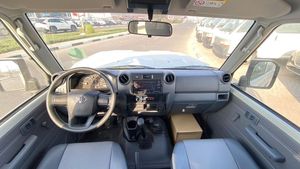 Meilleure Offre - Pick-up Double Cabine LandCruisers 4.2 Diesel 4x4 Robuste - Product Image 4