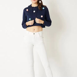 Haut à capuche court pour femme - Prix bas, haute qualité, séchage rapide et écologique, fabriqué au Pakistan par Rifat Sport - Product Image 4