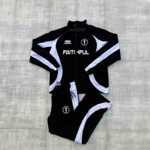 Sudaderas con Capucha Térmicas de Felpa de Algodón para Hombre, Tallas Grandes, al por Mayor, Conjuntos Deportivos de Moda OEM, Chándal con Logotipo Bordado Personalizado para Niños - Product Image 1