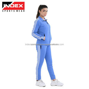 Ensemble de survêtement athlétique pour femmes, tissu respirant, logo personnalisé, vêtements de sport, fabricant en gros - Product Image 1