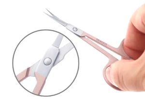 Tijeras para cutículas de uñas de manicura de acero inoxidable de oro rosa de calidad superior punta curva mango de cerámica hoja afilada herramienta de belleza - Product Image 4