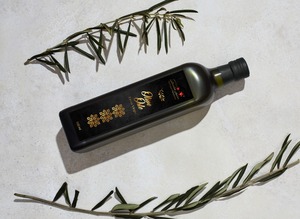 Olio Extra Vergine d'Oliva in Bottiglia Regalo da 500 ml Stile Italiano di PalFruit Company dalla <span class=keywords><strong>Palestina</strong></span> per Cucinare, Insalate e Regali - Product Image 1