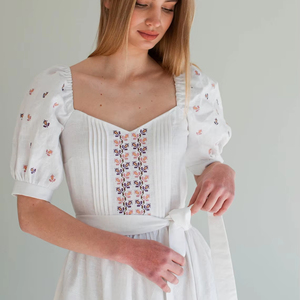 Robe Maxi brodée ukrainienne blanche pour femmes belle impression numérique tissu tissé gland nouvelle Collection naturel lavable - Product Image 1